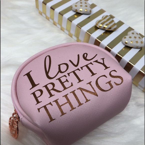 Accessories - Glamergency Kit I love pretty things in rose gold